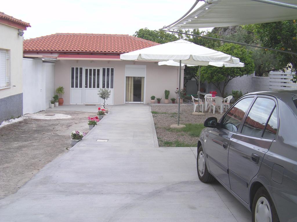 Helen'S Cottage Petrochori  外观 照片